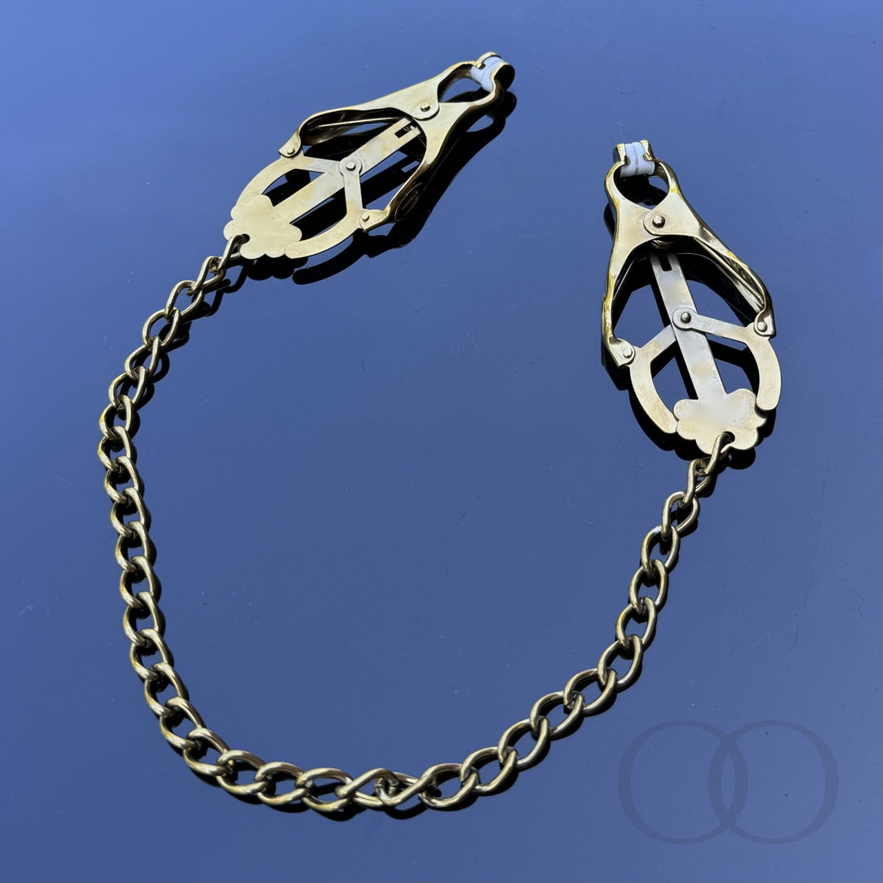 Luxury Gold Butterfly Shaped Nipple Clamps With Chain Soft Rubber Tips luxury-gold-butterfly-shaped-nipple-clamps-with-chain-soft-rubber-tips