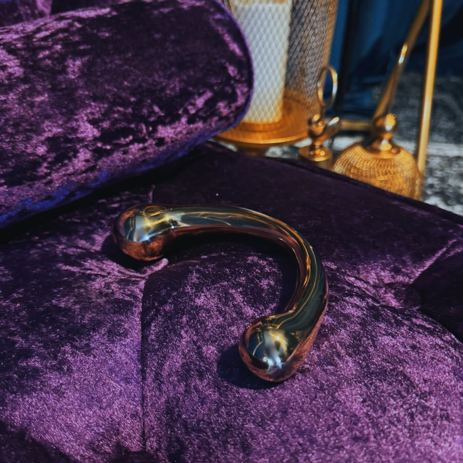 Signature Weighted Gold Stainless Steel Wand for Couples, Precision-Sculpted G-Spot and Prostate Pleasure Tool with Dual-Ended Curved Design