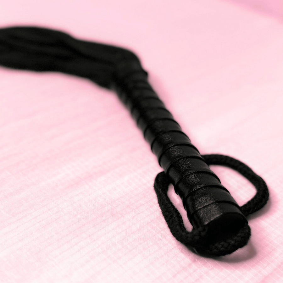 Sensory Experience Flogger Cotton Rope Flogger with PU Leather Handle for Enhanced Play