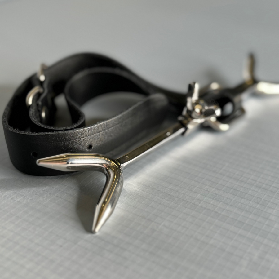 Roomsacred Luxury Heretics Fork Posture Collar Adjustable Soft Genuine Leather Smooth Solid Stainless Steel Neck Restraint Posture Accessory