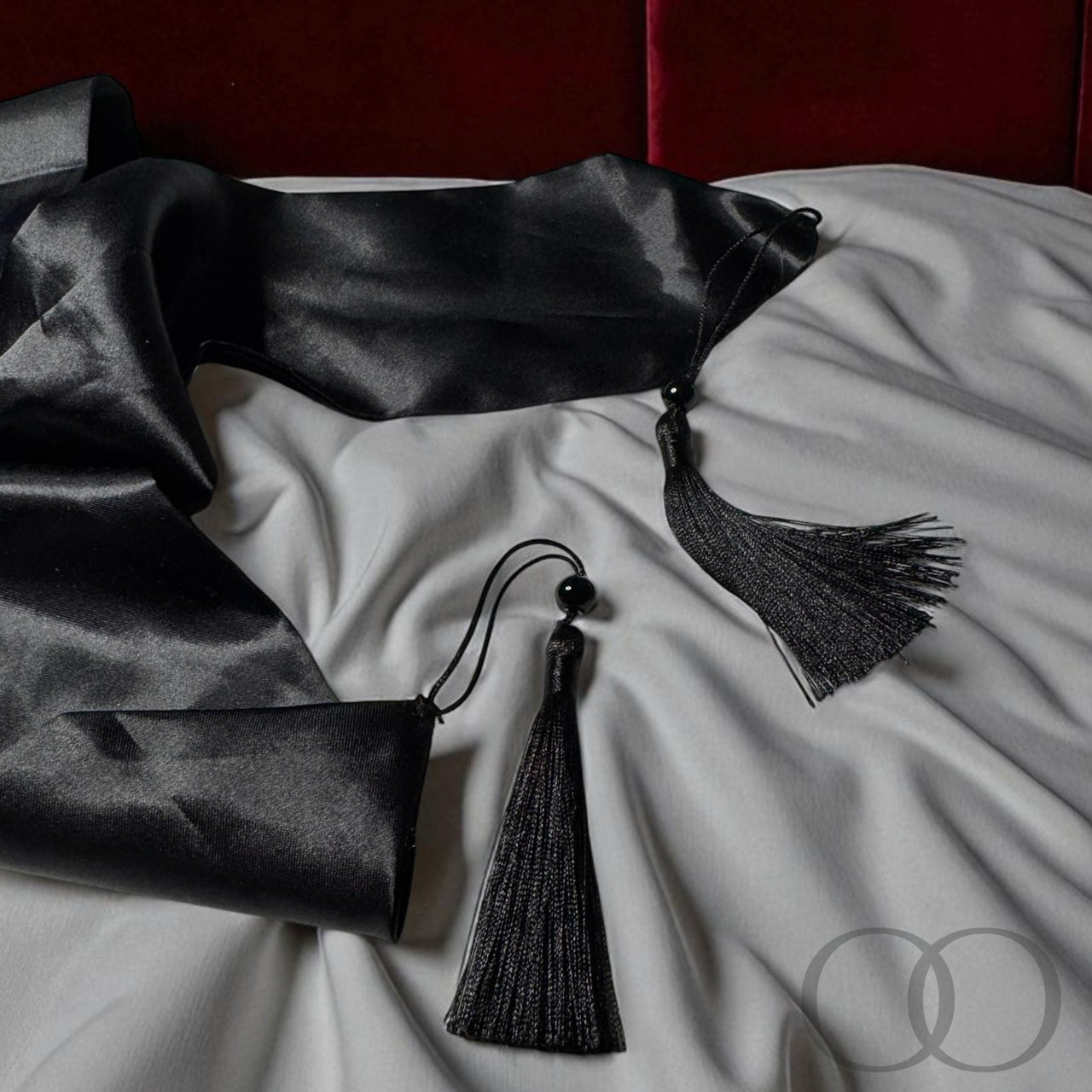 silk dress bondage Gucci S/S 2001 by Tom Ford This iconic bondage silk dress is more than fashion it's a documented piece of history, featured in editorial print and worn on screen by the