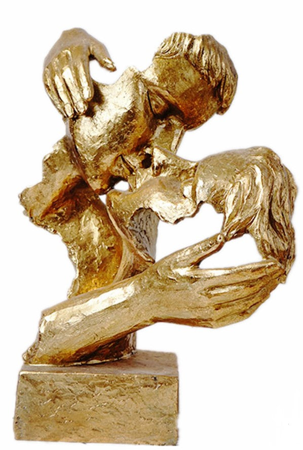 Gold Lovers Sculpture