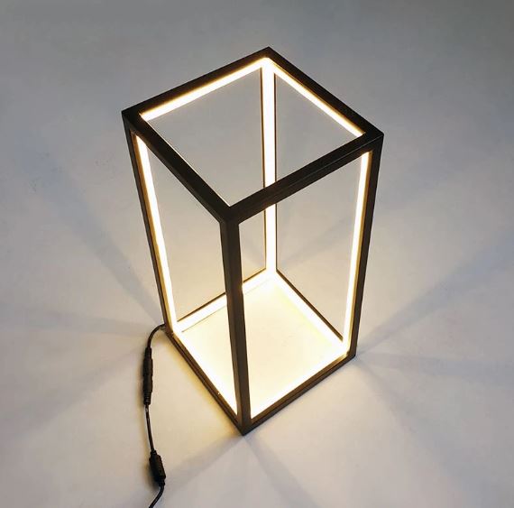 Cuboid Rectangle Lamp & Toy Display
